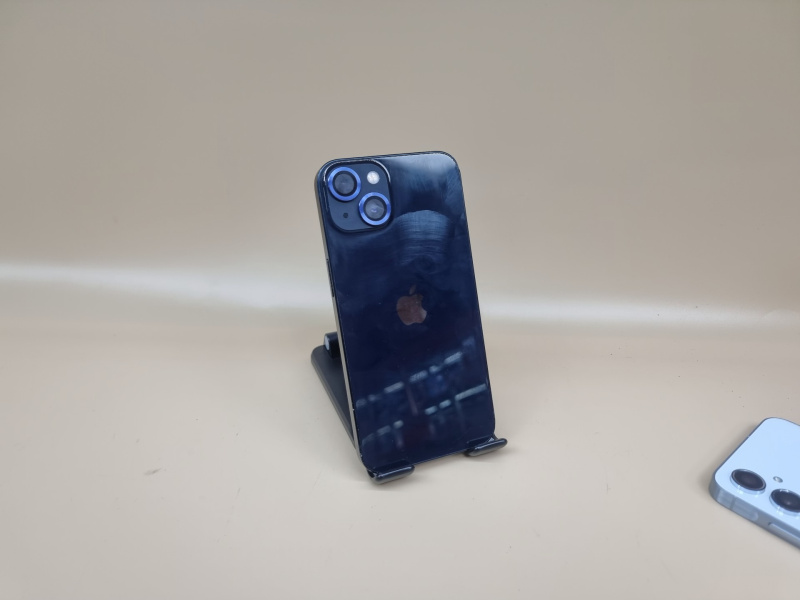 Мобильный телефон Apple iPhone 13